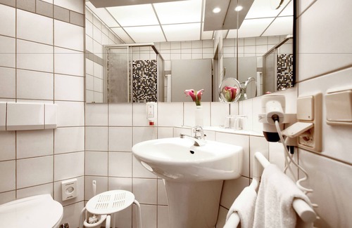 Wesel Hotel | Hotel Haus Duden