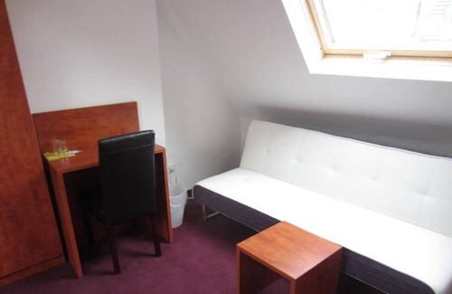 Dusseldorf Old Town Hotel | Hotel Haus Rheinblick