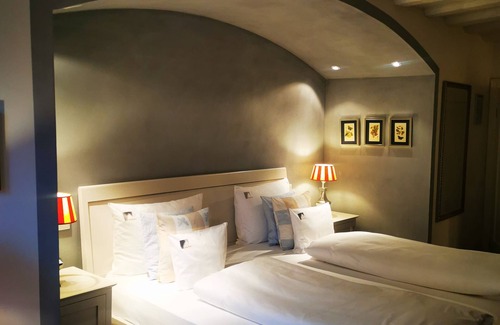 Rothenburg Old Town Hotel | Hotel Herrnschloesschen