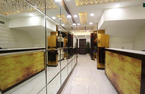 Karol Bagh Hotel | Hotel Hill Palace -Near Karol Bagh Metro Station