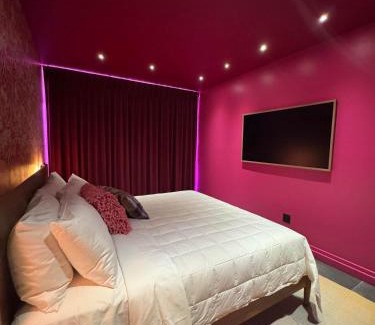 Cherokee Triangle House | Hotel Hilo - Room 103
