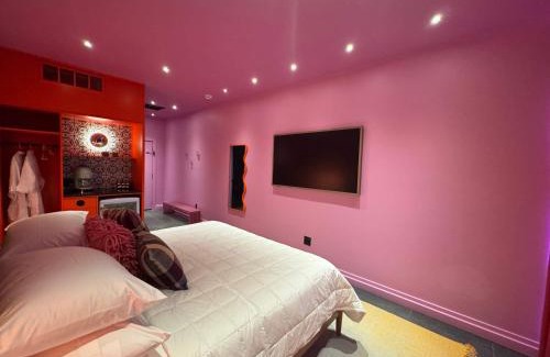 Cherokee Triangle House | Hotel Hilo - Room 202