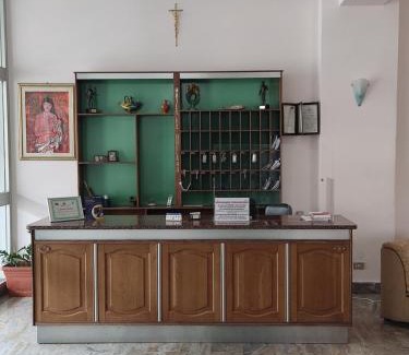 Villa San Giovanni Hotel | Hotel Il Dollaro
