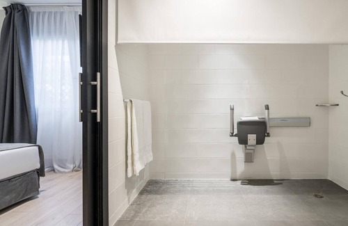 El Baix Guinardo Hotel | Hotel ILUNION Bel Art
