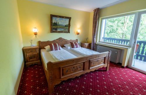 Burg an der Wupper House | Hotel in der Strassen