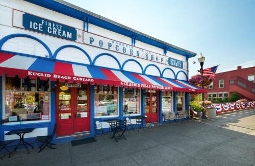 Beachwood Hotel | Hotel Indigo Cleveland Beachwood by IHG
