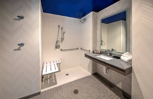 South Oakland Hotel | Hotel Indigo Pittsburgh University-Oakland by IHG
