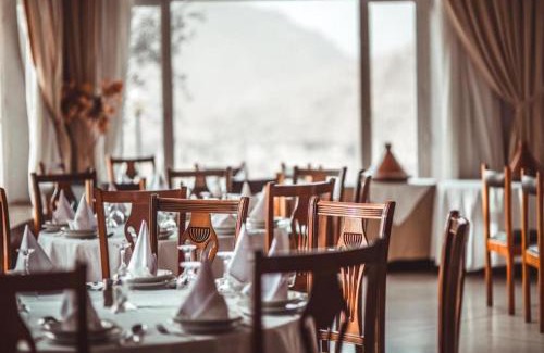 Indirapuram Hotel | Hotel IP Swarn near Anand Vihar Vaishali Ghaziabad