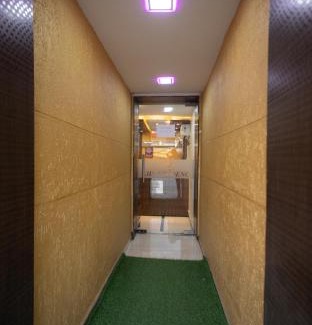 Andheri Hotel | Hotel J D Residency