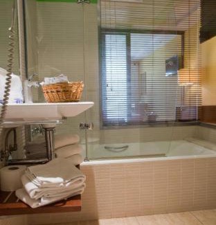 Minorca Hotel | Hotel Jeni & Restaurant
