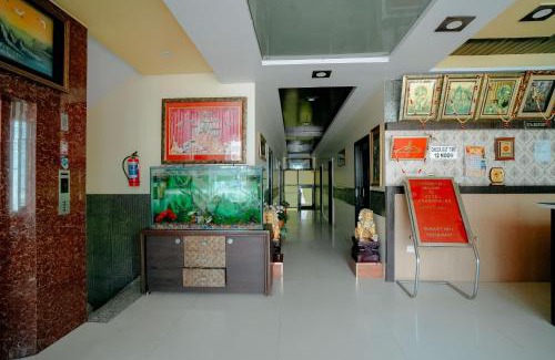 Sindhi Camp House | Hotel Jinendra Inn