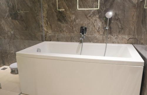 Jabalpur Hotel | Hotel JK Celebration