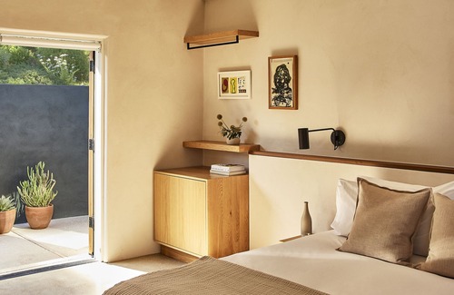 Central Malibu Hotel | Hotel June Malibu