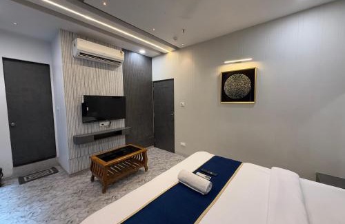 Vadodara Hotel | Hotel K Max