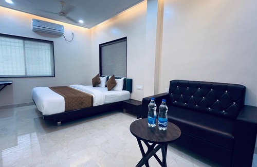 Ellora Hotel | Hotel Kailas Lodging