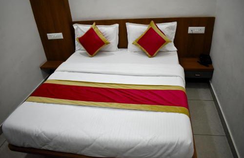 Halol Hotel | HOTEL KANHA INN