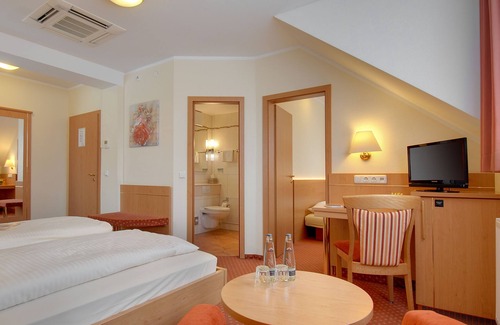 Nymphenburg Hotel | Hotel Kriemhild am Hirschgarten