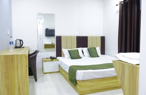 Kolar Road Hotel | HOTEL KRISHNA PRIDE