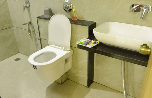Kolar Road Hotel | HOTEL KRISHNA PRIDE