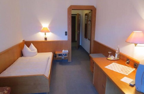Bad Muenster am Stein-Ebernburg Hotel | Hotel Krone