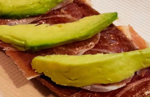 Velez de Benaudalla Hotel | Hotel La Brasa