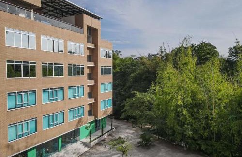 Puerto Triunfo Hotel | Hotel La Esmeralda Doradal