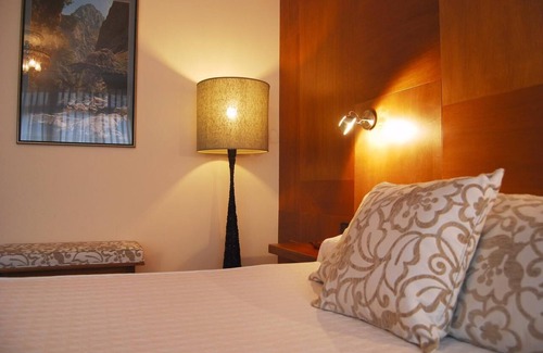 Arenas de Cabrales Hotel | Hotel La Rivera