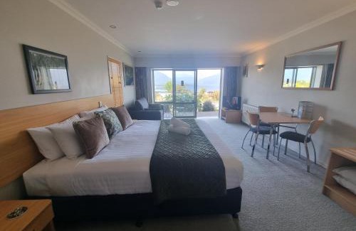 Moana Resort | Hotel Lake Brunner