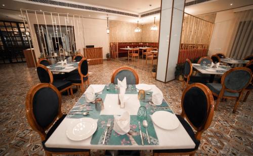 Bullawala Hotel | Hotel Le Amritam