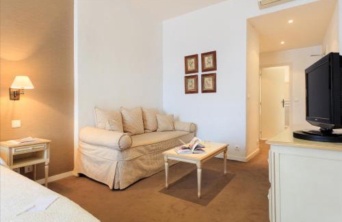 Jean-Medecin Hotel | Hotel Le Grimaldi by Happyculture