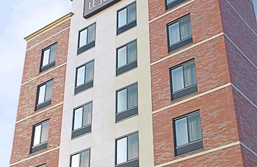 Williamsburg Hotel | Hotel Le Jolie