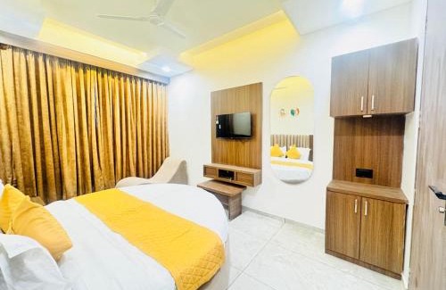 Gandhinagar Hotel | Hotel Lee Paramount