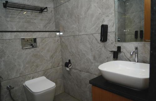 Dwarka Hotel | Hotel Leela's
