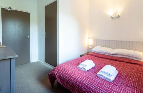 Saint-Jean-de-Sixt Hotel | Hotel Les Aravis