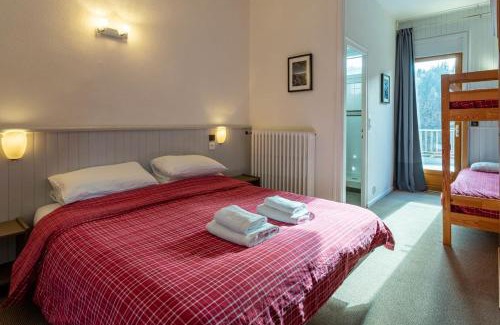Saint-Jean-de-Sixt Hotel | Hotel Les Aravis