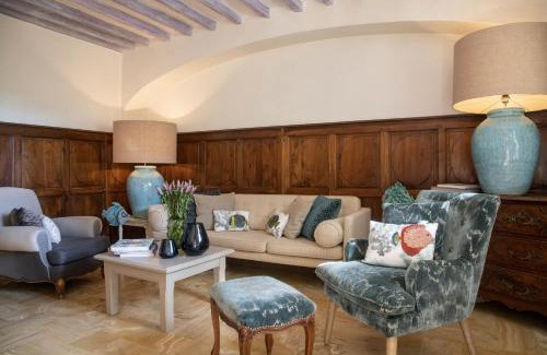 Saint-Paul-de-Vence Hotel | Hotel Les Messugues