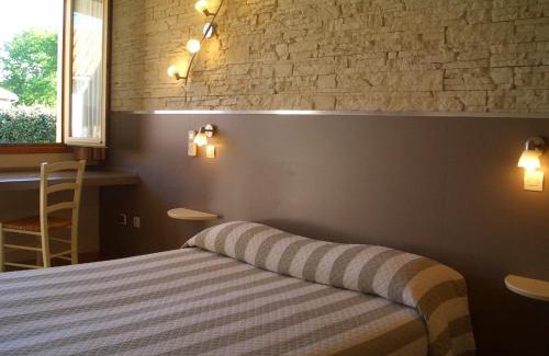 Hourtin Hotel | Hotel Les Pins