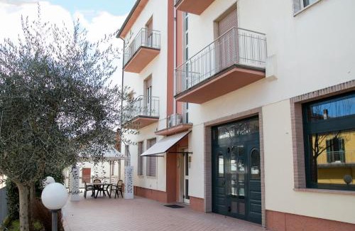 Mergo Hotel | HOTEL LIDIA