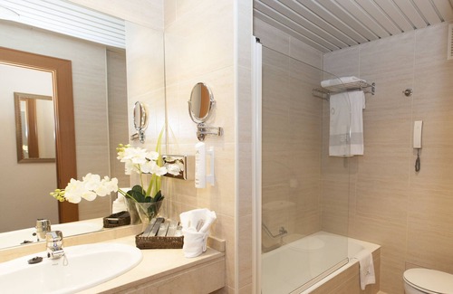 Logrono City Centre Hotel | Hotel Los Bracos