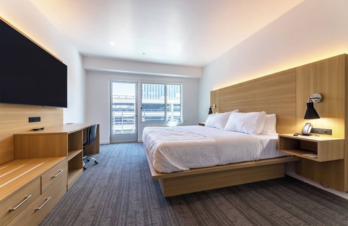 Downtown Long Beach Hotel | Hotel Mai Downtown Long Beach