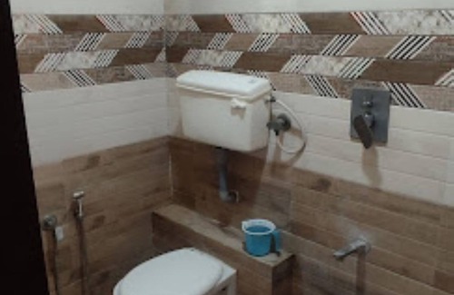 Ahmedabad Hotel | Hotel Maple View