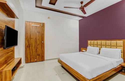 Ahmedabad Hotel | Hotel Maple View