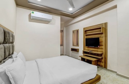 Ahmedabad Hotel | Hotel Maple View