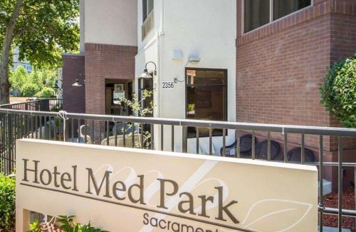 Southeastern Sacramento Hotel | Hotel Med Park, an Ascend Collection Hotel
