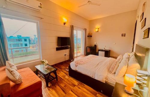 Ramanuj Ganj Hotel | Hotel Meena Laxmi Inn