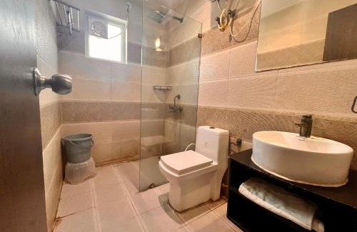 Ramanuj Ganj Hotel | Hotel Meena Laxmi Inn
