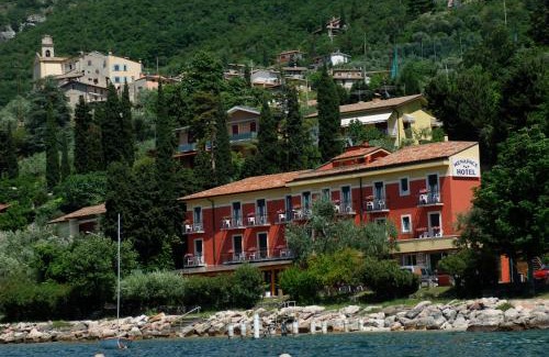 Torri del Benaco Hotel | Hotel Menapace