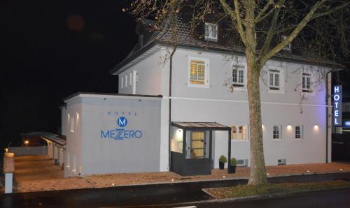 Waldshut-Tiengen Bed & Breakfast | Hotel Mezzero