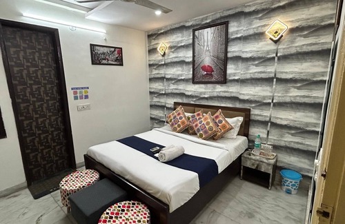 Delhi House | Hotel Midtown