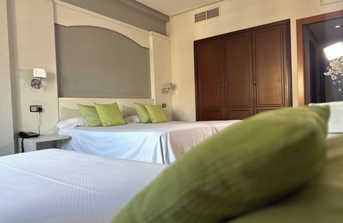 Algeciras Hotel | Hotel Mir Octavio